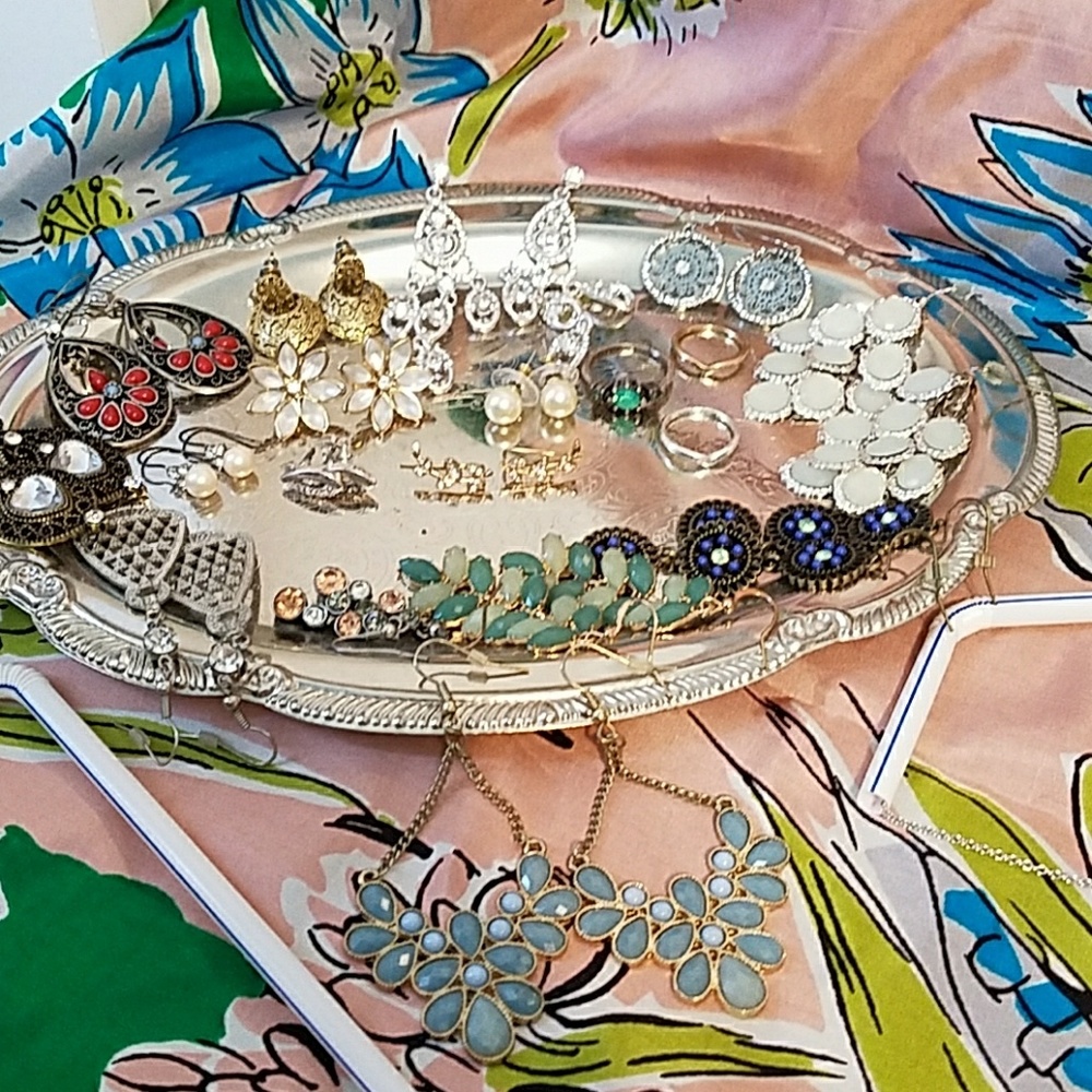 Massive jewelry bundle
